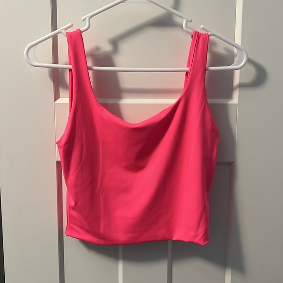 Square Neck Crop Tank Top - Picture 2 of 3